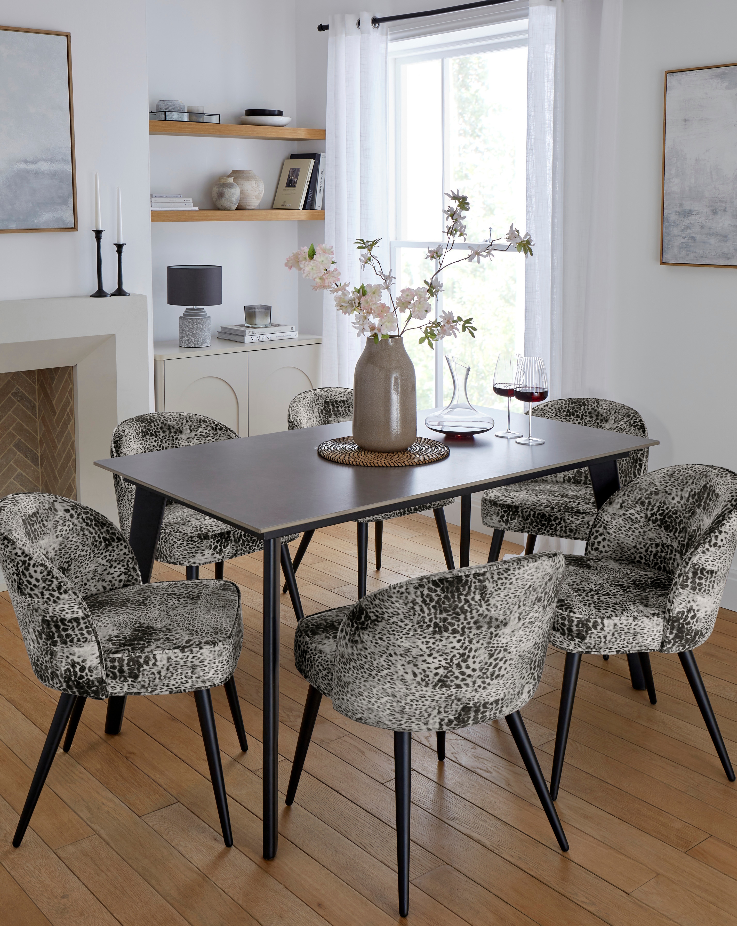 Hale Dining Table & 6 Savannah Chairs