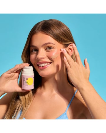 St Moriz SPF 50 Tinted Face Sunscreen Duo