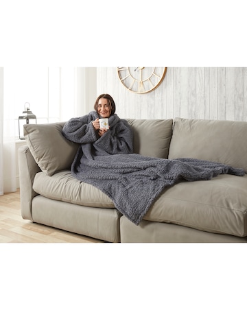 Huggleland Cosy Fleece Wearable Blanket
