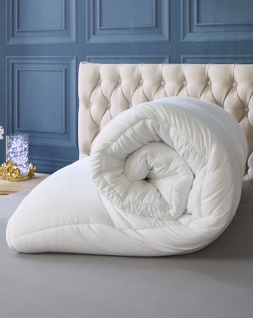 Downland Arctic Nights 18 Tog Duvet