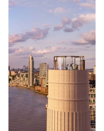 Battersea Power Station Lift 109 & 3 Course Meal with Prosecco for 2 E- Voucher