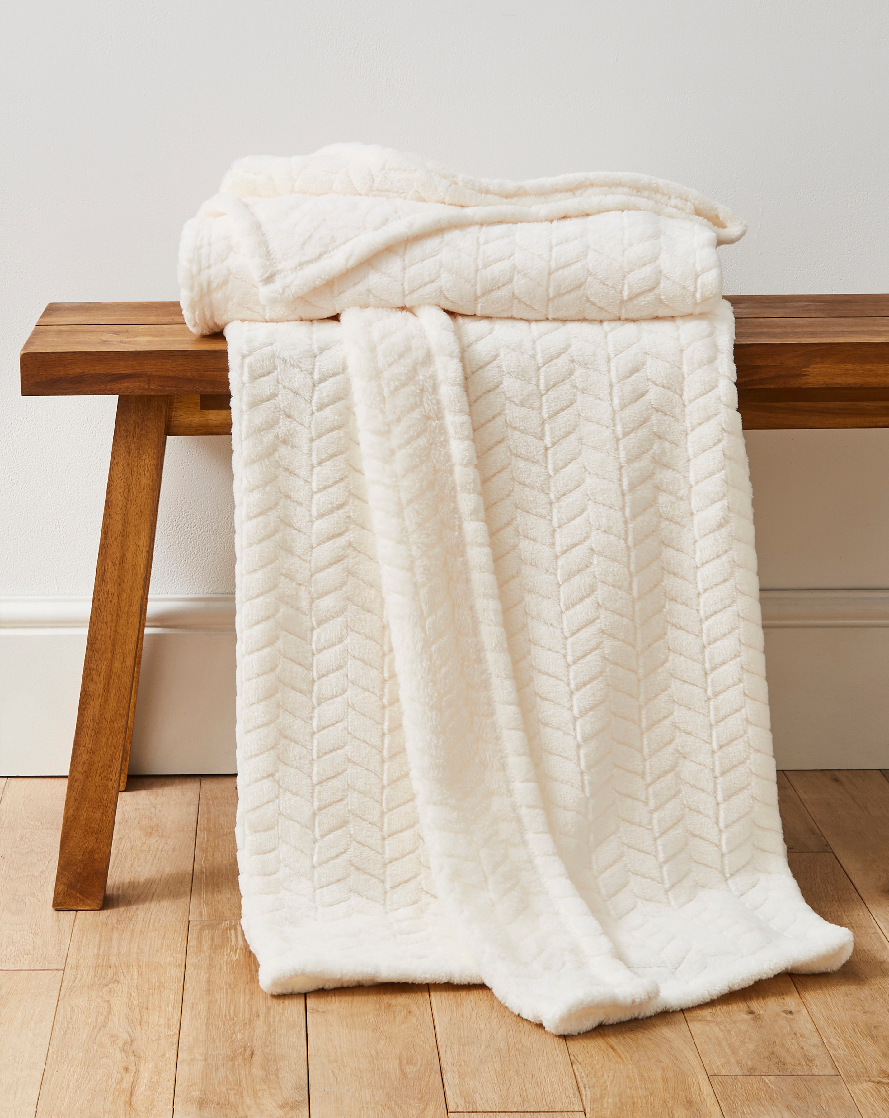 Embossed Jacquard Fleece Throw - Cream