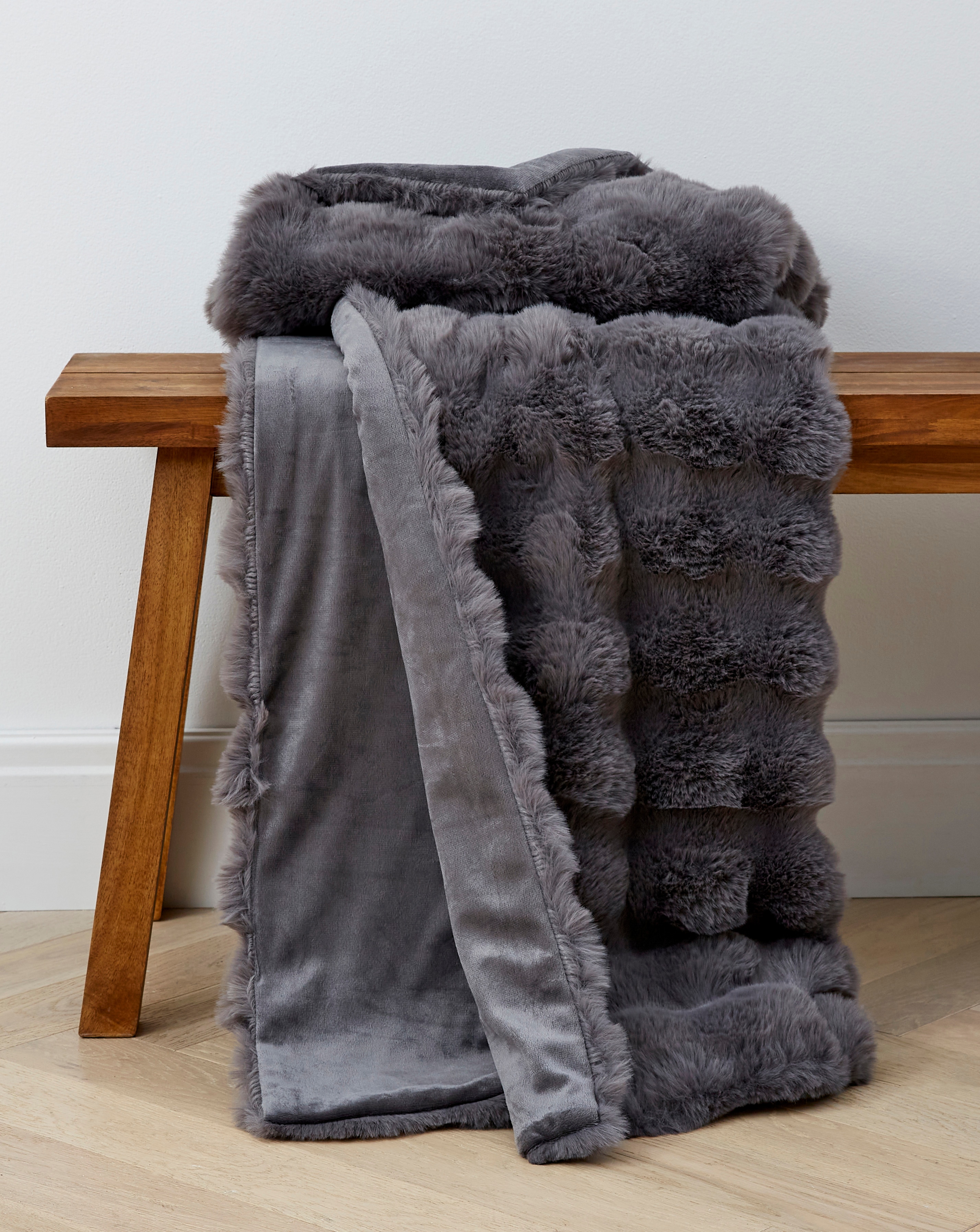 Bubble Faux Fur Throw - Charcoal
