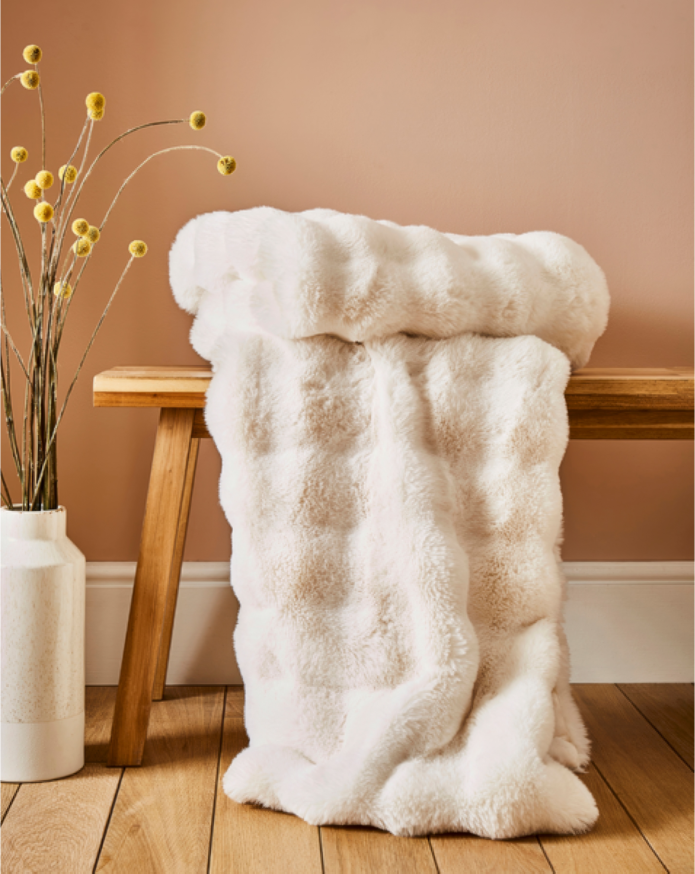 Bubble Faux Fur Throw - Ivory