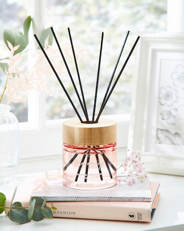 Serenity Pink Rhubarb and Raspberry Reed Diffuser 150ml